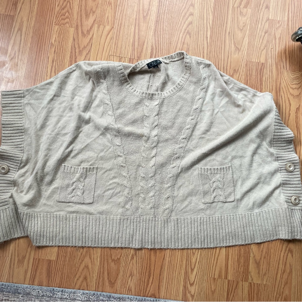Tan Sweater Pullover (Pancho)